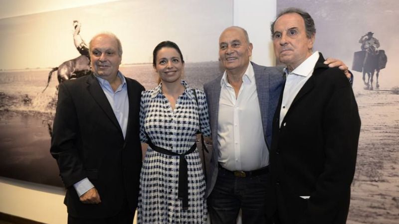 Venegas en la muestra de fotos "Gauchos"