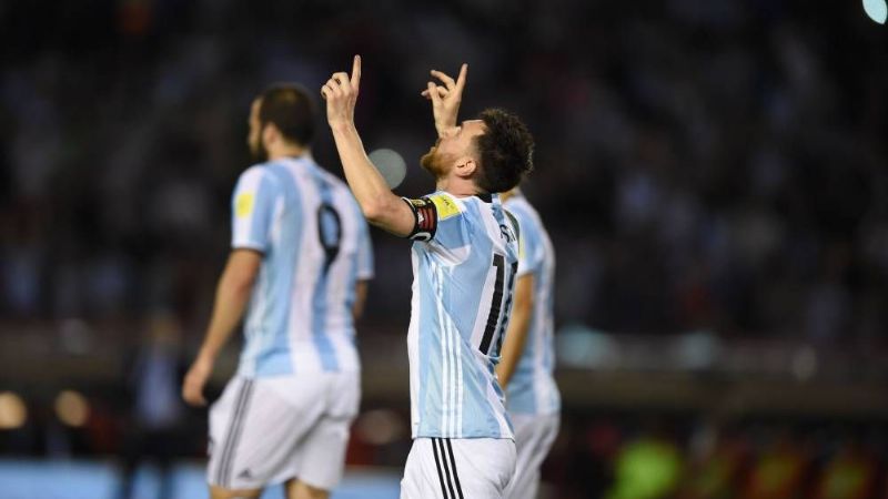 Argentina venció 1-0 a Chile y está en zona de clasificación