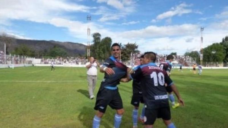 Aconquija por Copa Argentina ante Mitre, en las Estancias