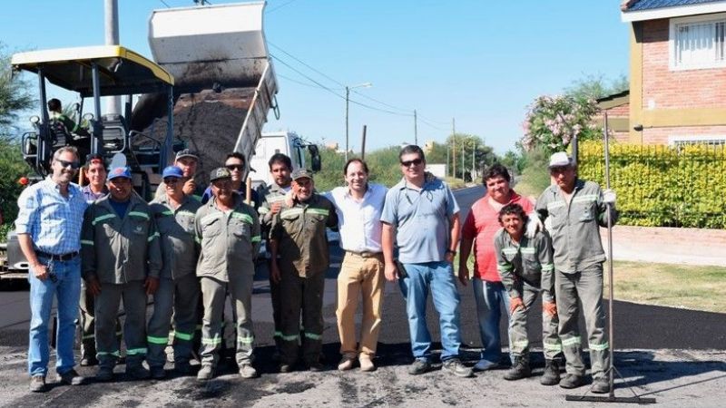 Avanza la pavimentación en el barrio las Heras
