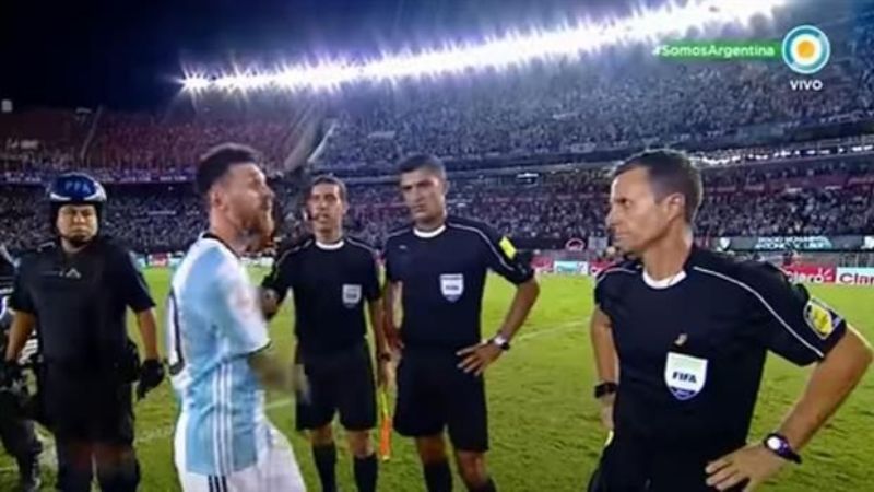 Messi podría ser sancionado, por insultos a un juez ante Chile