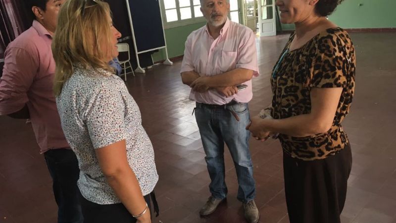 El senador Solá Jais recorrió escuelas de Belén