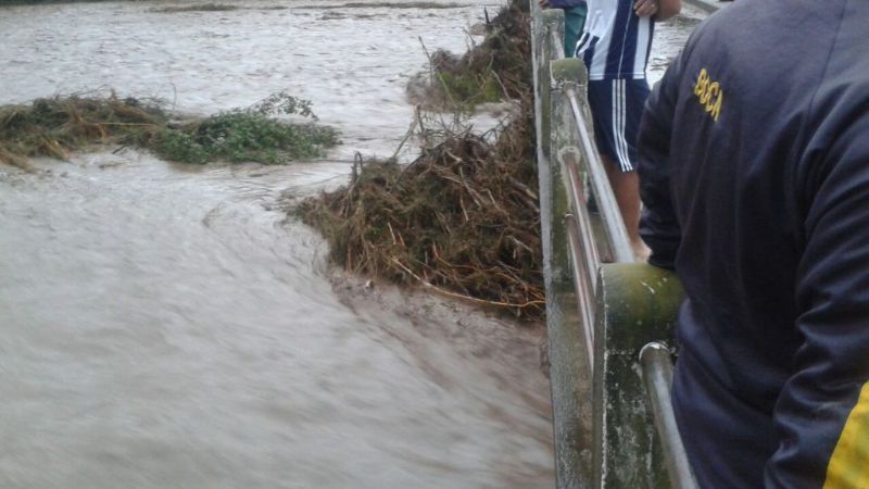 Se desprendió el terraplén del puente de La Merced