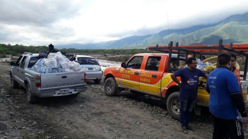 Asistencia a damnificados por las lluvias y crecidas