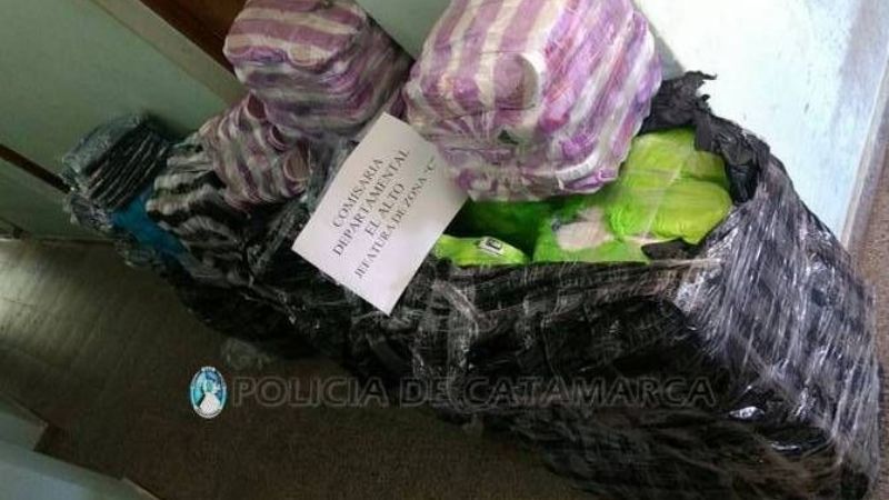 Secuestran mercadería ilegal en El Alto