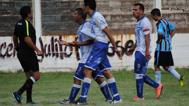 Lo merecía Esquiú pero Nieva y también el referí Bravo “empataron”