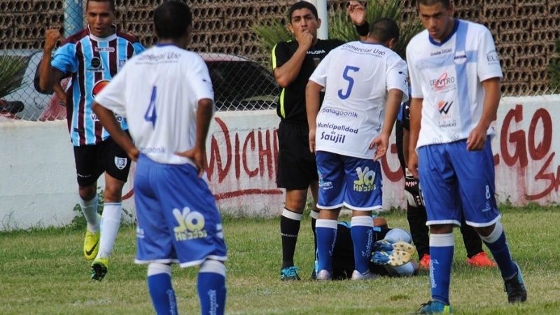 Lo merecía Esquiú pero Nieva y también el referí Bravo “empataron”