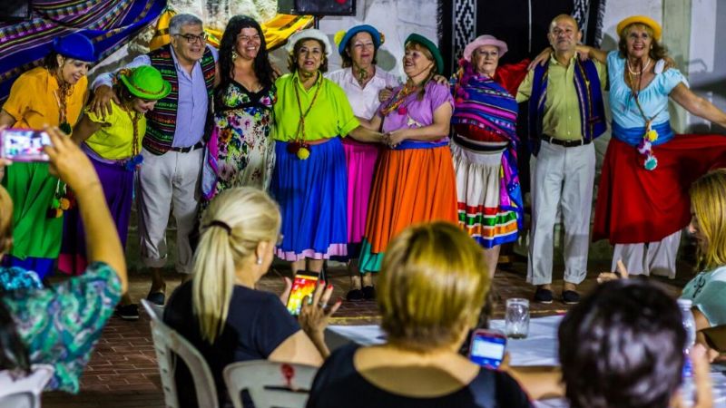 Taller de danzas y expresión corporal para adultos