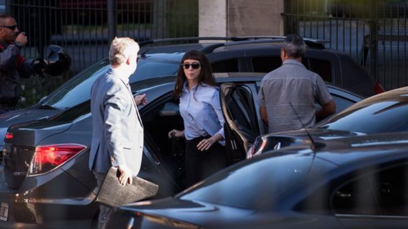 Florencia Kirchner: "Esto es un ejemplo liso y llano de persecución política"