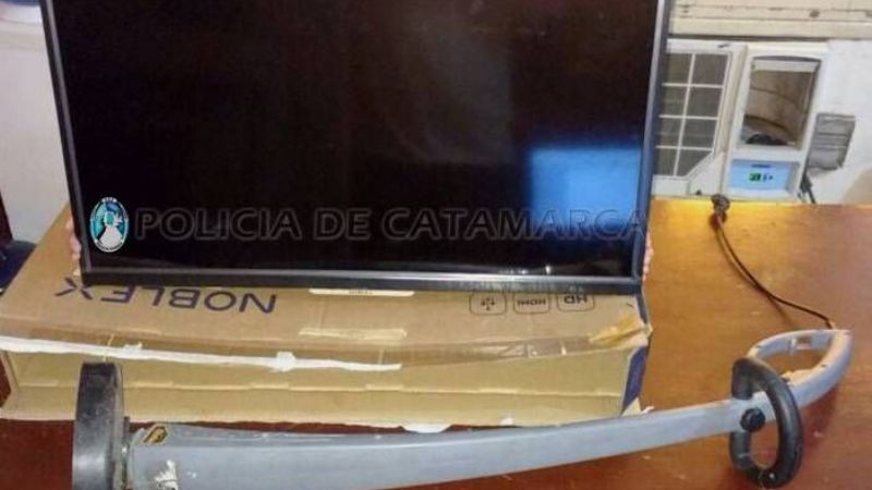 En un allanamiento recuperan un TV robado en una escuela