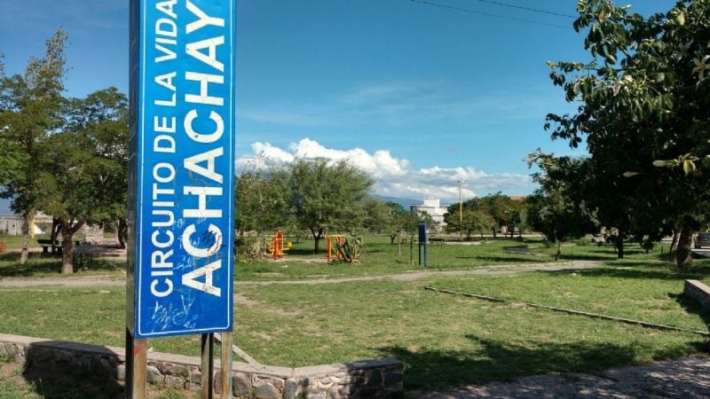 Audiencia pública por la plaza de barrio Achachay