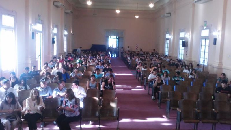 La Facultad de Ciencias Exactas y Naturales recibió a los ingresantes 2017