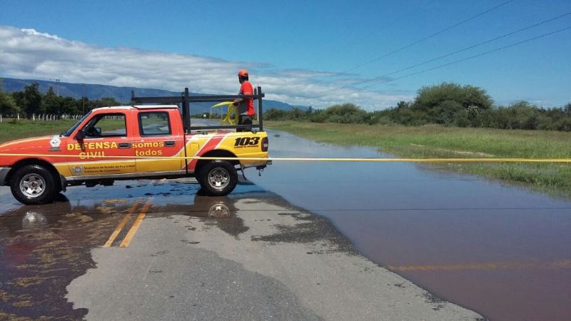 Cortan el tránsito en la Ruta 33 por fuerte crecida del Río Santa Cruz