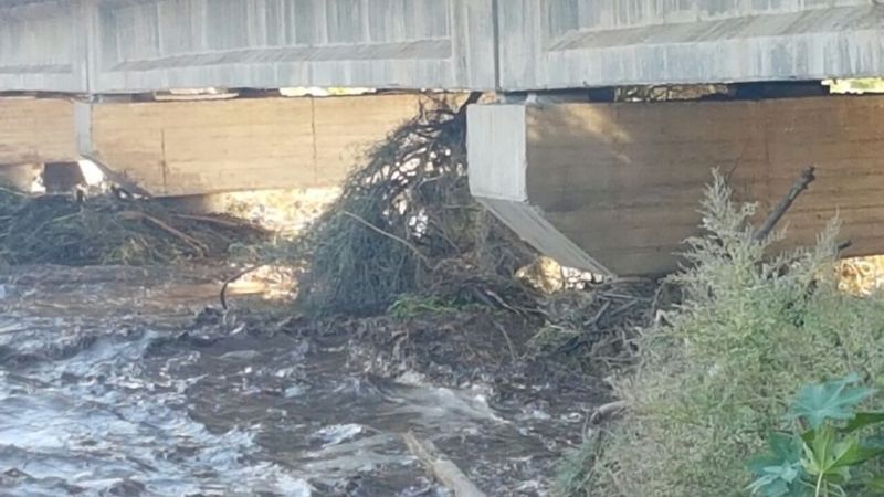 Alerta amarilla en el puente de la Ruta Nacional N°38