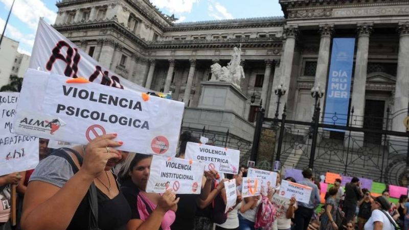 Quieren declarar el 8 de marzo como día no laborable para todas las mujeres