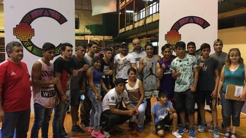 Positiva charla de Maravilla Martínez con boxeadores