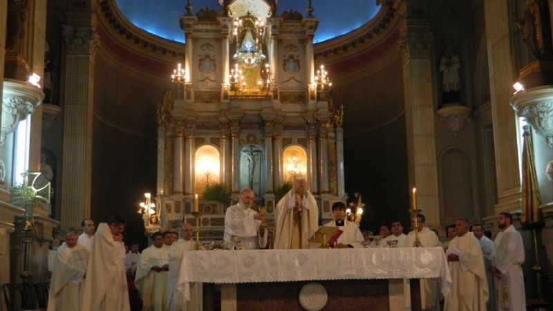 Misa Crismal con la participación de todo el clero