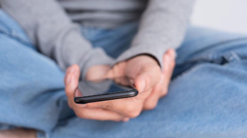 Se hizo pasar por funcionaria para estafar a un comercio