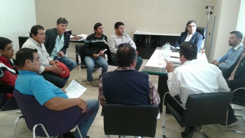 Convenio para promover la producción de porcinos