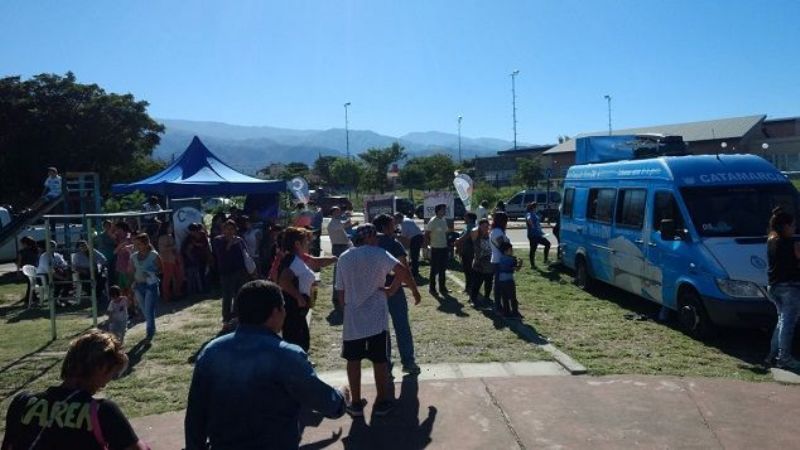 “Catamarca con todos” asistió a vecinos de la zona sur