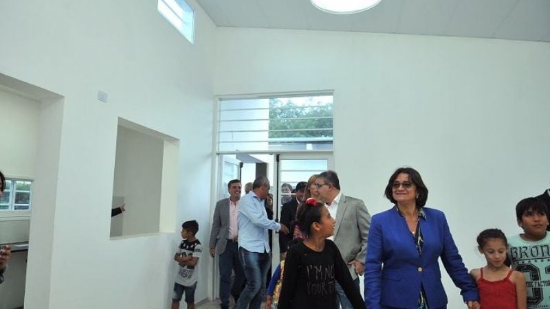 Lucía inauguró el SUM del Centro Vecinal "20 de Febrero"