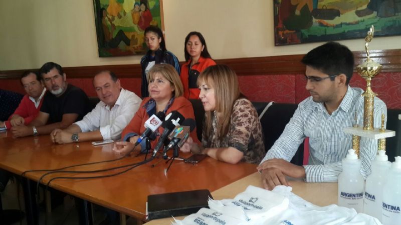 Diputadas nacionales promocionan competencia deportiva