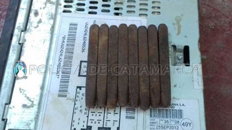 Desbaratan un “desarmadero” y encuentran armas