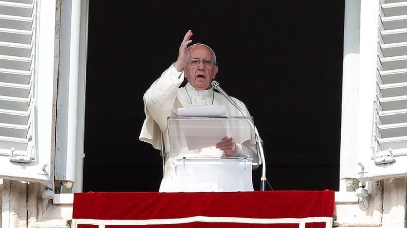 Francisco advierte sobre una tercera guerra mundial