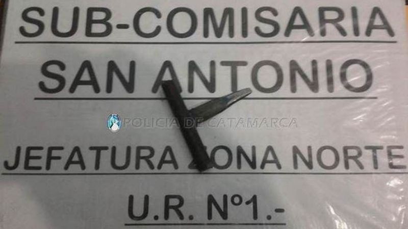 Arrestados con una "espadita"
