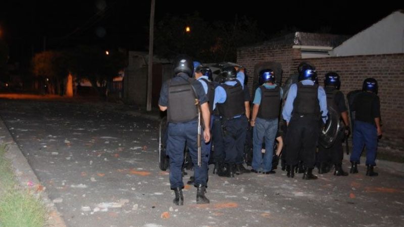 Once detenidos en un gran desorden