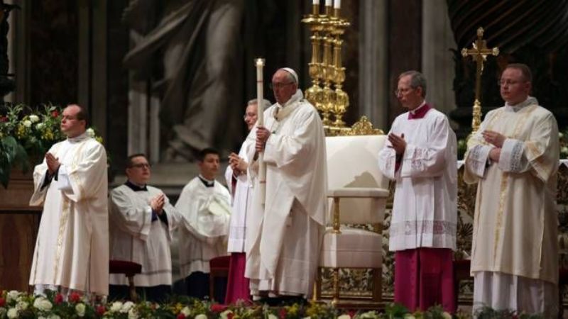 El papa Francisco criticó la "burocracia paralizante que no permite que las cosas cambien"