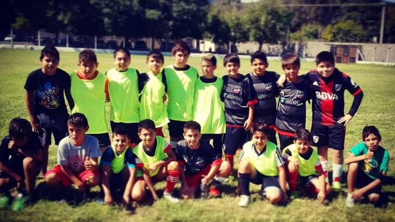La Escuela de Fútbol La Banda se mudó a Los Teros RC