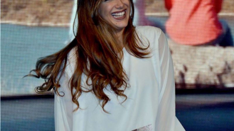 Barbie Vélez desfiló con prendas catamarqueñas