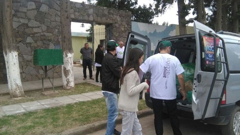 Entregaron donaciones a familias e instituciones