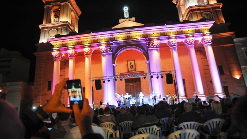La Misa Criolla cerró la Semana Santa en la Capital