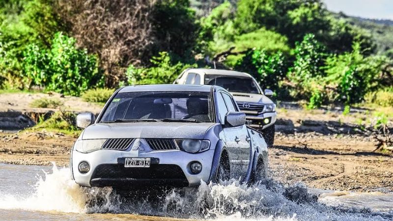 Las 4x4 y los cuatris corren en La Puerta