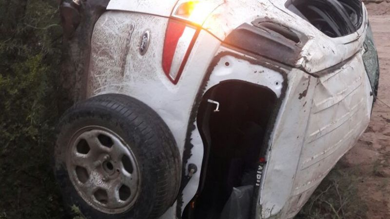 Volcó un auto en la ruta 7, en La Paz