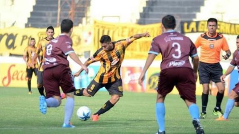 Aconquija perdió 1-3 con Mitre, que jugará con Racing