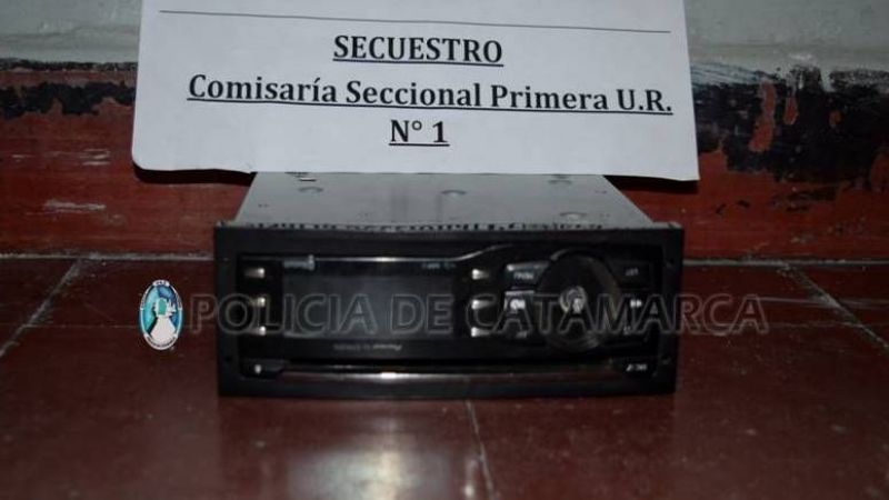 Tenía un estéreo en su poder