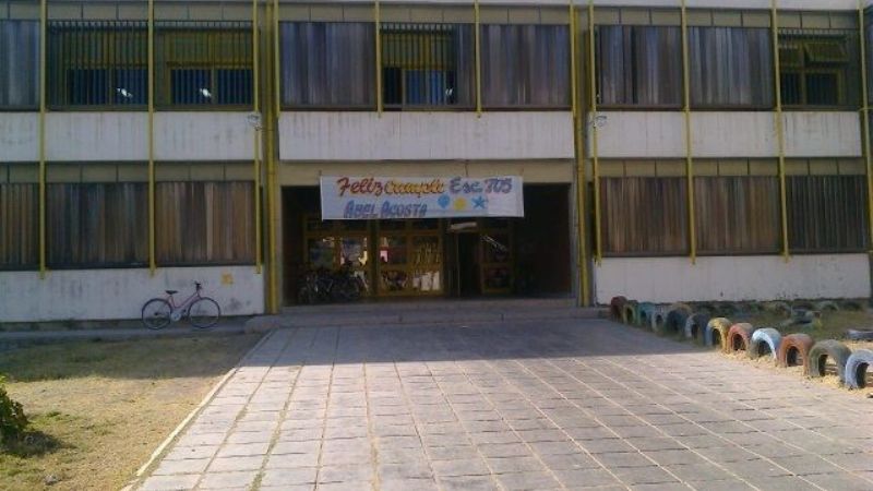 Robó la cartera de una docente y le usó la tarjeta