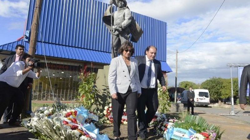 Emotivo homenaje a los héroes de Malvinas