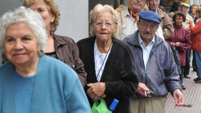 Jubilados renuevan autoridades