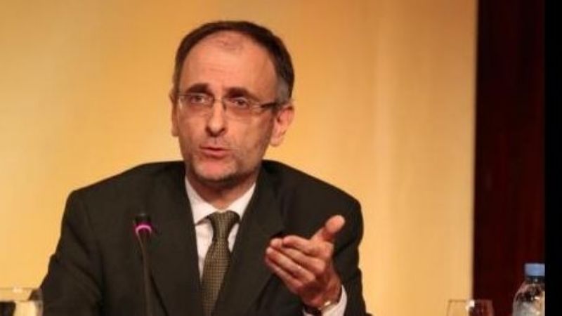 Lucía con el Procurador del Tesoro