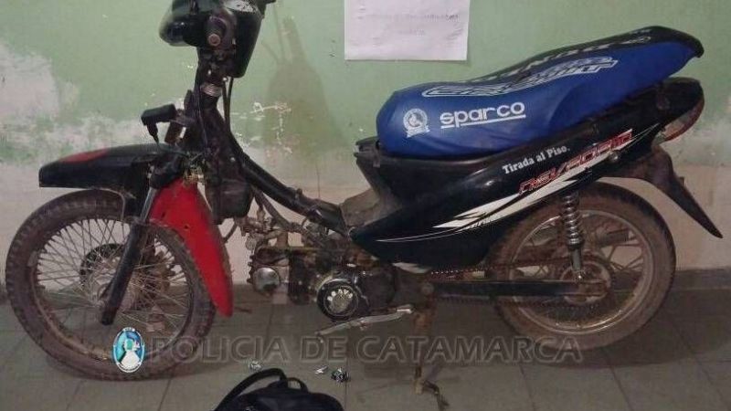 En persecución, atrapan a un joven y un menor