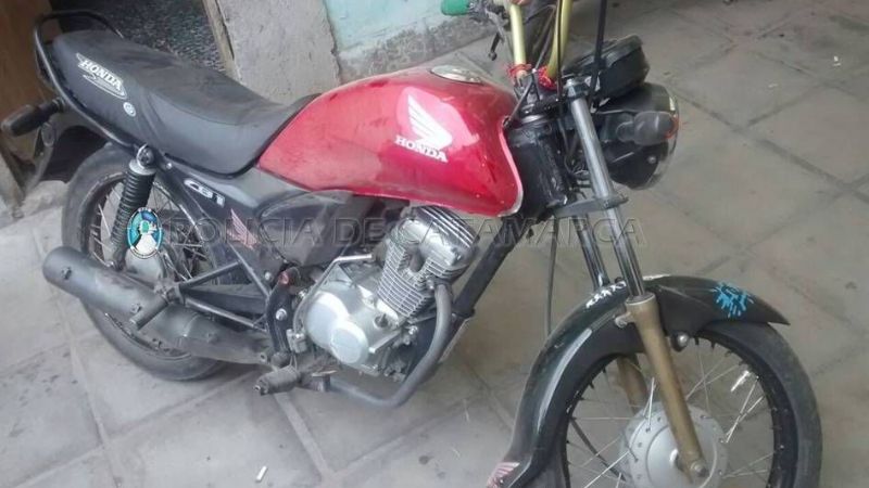Secuestran una moto y demoran a un adolescente en Valle Viejo
