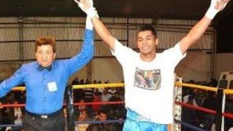 “Metralleta” Chayle ganó por puntos en fallo unánime