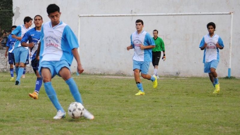 Los Castillo y Las Juntas inician la finalísima en Los Varela