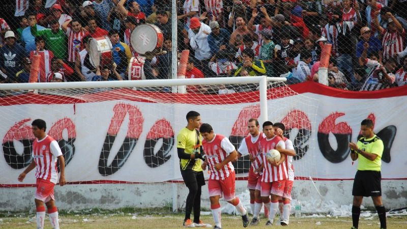 Villa Cubas en la “ida” de 4tos. de final, en La Banda
