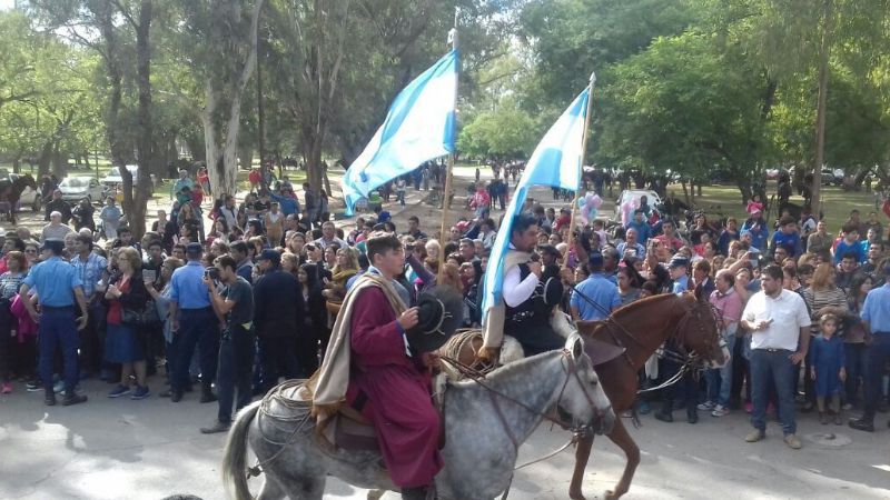Multitudinaria peregrinación gauchesca para honrar a Virgen