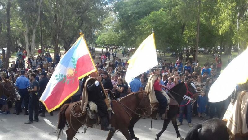 Multitudinaria peregrinación gauchesca para honrar a Virgen